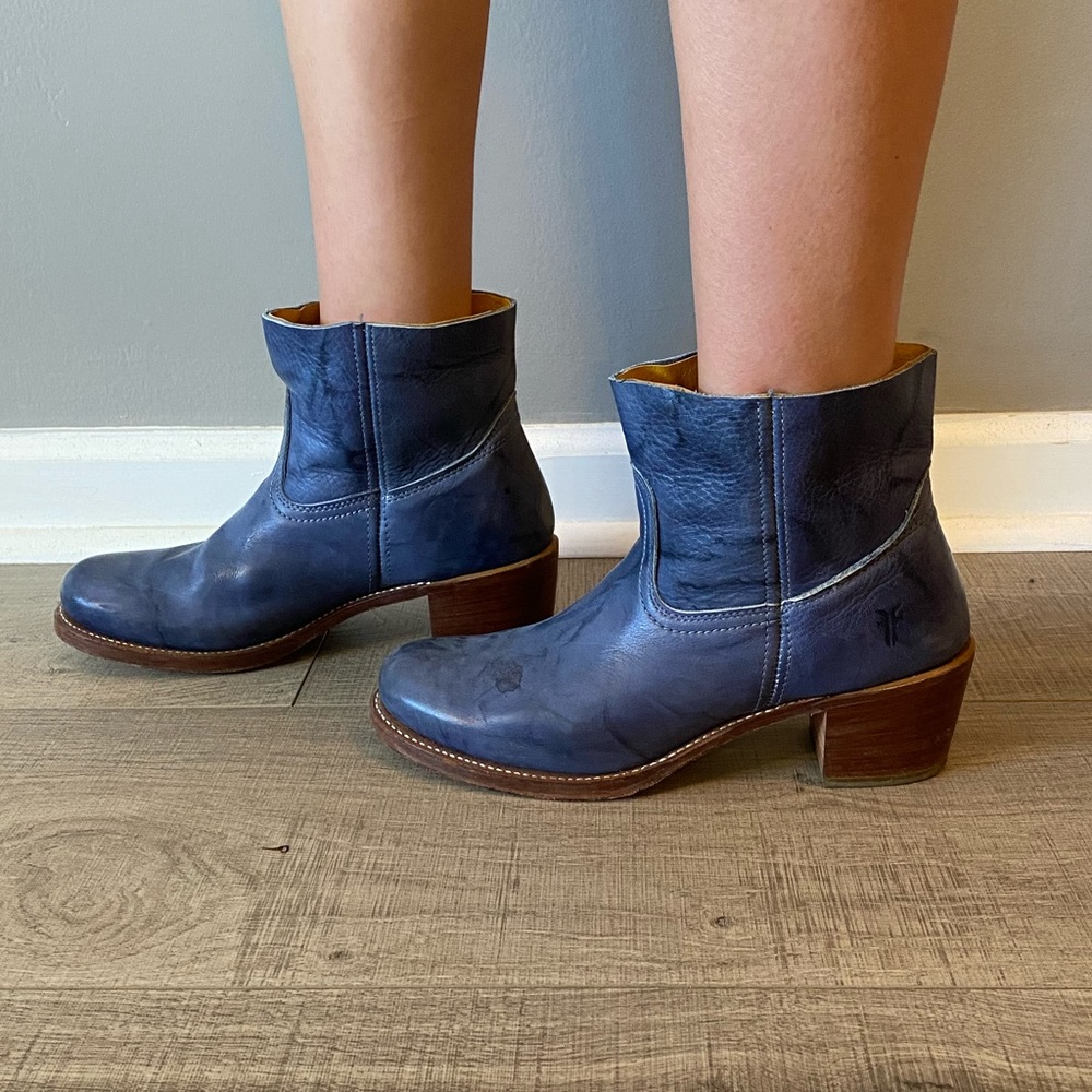 Frye Navy Blue Leather Ankle Boots